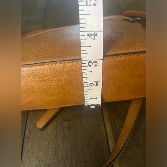 Sam & Hadley Crossbody like new - Picture 9 of 10